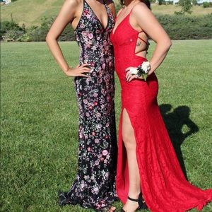 PROM DRESS red lace la femme prom dress ❤️